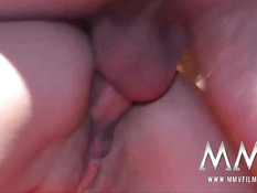 Две пары немецких свингеров занимаются сексом в свингер-клубе