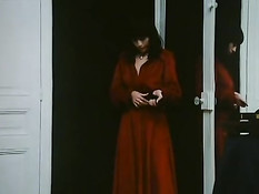 Французские блондинки и брюнетки занимаются групповым сексом