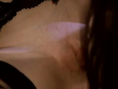 Рыжая госпожа Elle Alexandra связывает секс рабыню Aiden Ashley