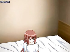 Аниме девка в очках насаживается бритой писькой на большой член