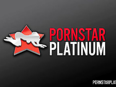 Три горячих транса оттрахали грудастую порно актрису Alura Jenson