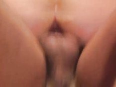 Парни занимаются групповым сексом с ретро порно звездой Kai Nobel