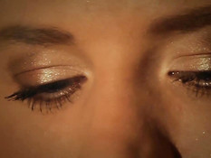 Господин оттрахал и отхлестал скованную цепями юную блондинку