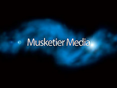 Сисястая немецкая блондинка любит показывать все свои прелести