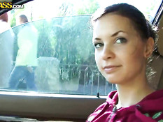 Весёлая девушка из Санкт-Петербурга оттрахана на порно кастинге