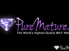 Страстная зрелая блондинка Simone Sonay ебётся с юным приятелем