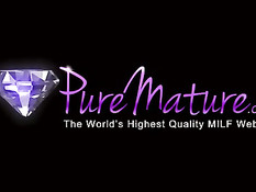 Грудастая брюнетка Diana Prince делает парню массаж и даёт в анал