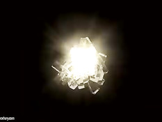 Горячая девушка Kendra Star отсасывает парням и даёт в задницу