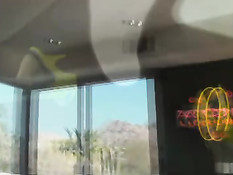 Блондинка с большими сиськами Wifey подрочила грудью и руками