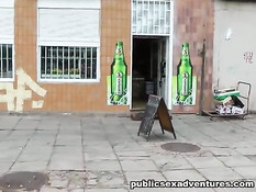 Мужик снял на улице загорелую девку и отъебал в ближайшем парке