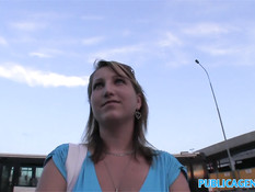 Встретил на улице девушку и за деньги оттрахал в ближайшем парке