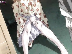 Счастливый паренёк у водопада трахается с тремя хентай девками