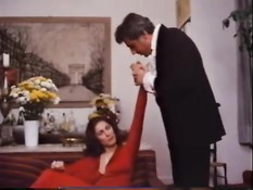 Американская звезда ретро порно Kay Parker отсасывает мужчинам