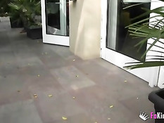 Мускулистый мужчина оттрахал и залил спермой девку Ainara Reina