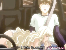 Светловолосая аниме девушка отсасывает и трахается в автомобиле