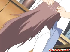 Парень прижал к стене и оттрахал испуганную хентай девственницу