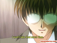 Хентай девчонка с большими сиськами отсасывает сразу два члена