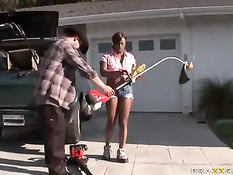 Сисястая негритянка Jada Fire ощутила в себе большой белый член