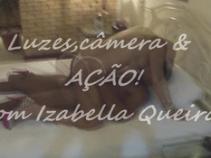 Латинский транс Izabella Queiroz сосёт мужику и садится на его член