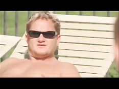 Эти американские свингеры занимаются групповым сексом на вилле