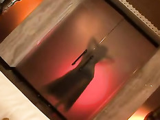 Экстремальный секс с похотливыми девчонками в кожаном белье