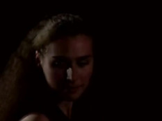 Возбуждённая молодёжь занимается публичным сексом в кинотеатре