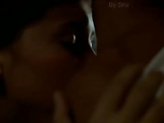 Мужчина на кровати оттрахал в миссионерской позе юную Jane March