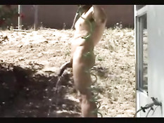 Смуглый гей с большим членом даёт парню отсосать в разных позах