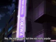 Мужчина трахает раком хентай девчонку и снимает на камеру порно