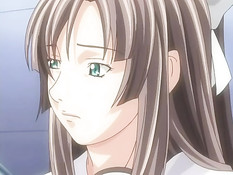 Рыжая хентай женщина обнажает большие сиськи и садится на член