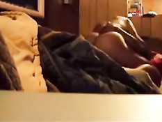 Темнокожая любительница ебётся с бойфрендом в позе наездницы