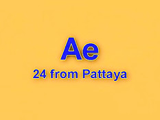 Красивый светловолосый транс в нижнем белье подрочил свой член