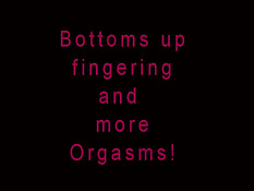 Азиаточка с пирсингом сосков доводит себя до оргазма вибратором