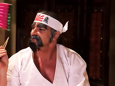 Горячая брюнетка с большими сиськами Anissa Kate ебётся с парнем