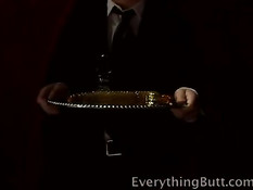 Покорным секс рабыням делают анальный фистинг и ебут фаллосом