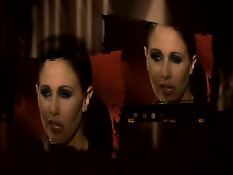 Мужчина снимает порно видео с сисястой зрелой женщиной Julia Ann