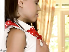 Мечтательная девчонка дождалась парня и дала оттрахать в попку