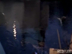 Грудастую негритянку Kitten после отсоса трахнули в киску и попу