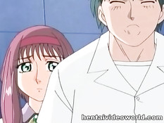 Сиськастая хентай девушка отсасывает члены и трахается с парнями