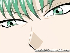 Парень засунул  большой член в рот и киску сисястой хентай девке