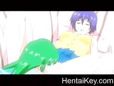 Две милые хентай лесбиянки целуются и трутся кисками на диване