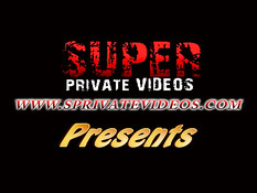 Конопатая девчонка трёт пенис об киску и получает сперму в лицо