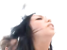 Возбуждённая брюнеточка занимается сексом с пожилым мужчиной