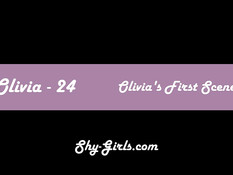 Рыжая татуированная девушка Оливия оттрахана на порно кастинге