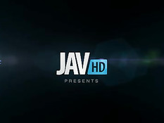 Японка с выбритым лобком Aiko Hirose лижет очко и садится на член