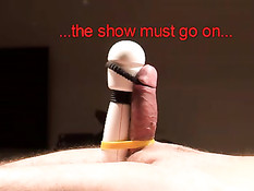 Она привязала к члену мужа вибратор и довела до семяизвержения