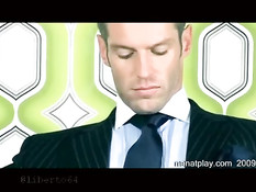 Солидный гей в деловом костюме раздевается и мастурбирует член