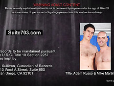 Геи дзюдоисты после тренировки занимаются сексом в раздевалке