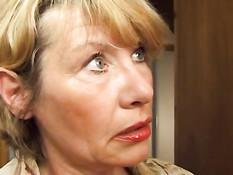 Пожилые французские женщины трахаются с молодыми мужчинами