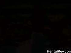 Грудастая хентай девка отсасывает и трахается с парнями на пляже